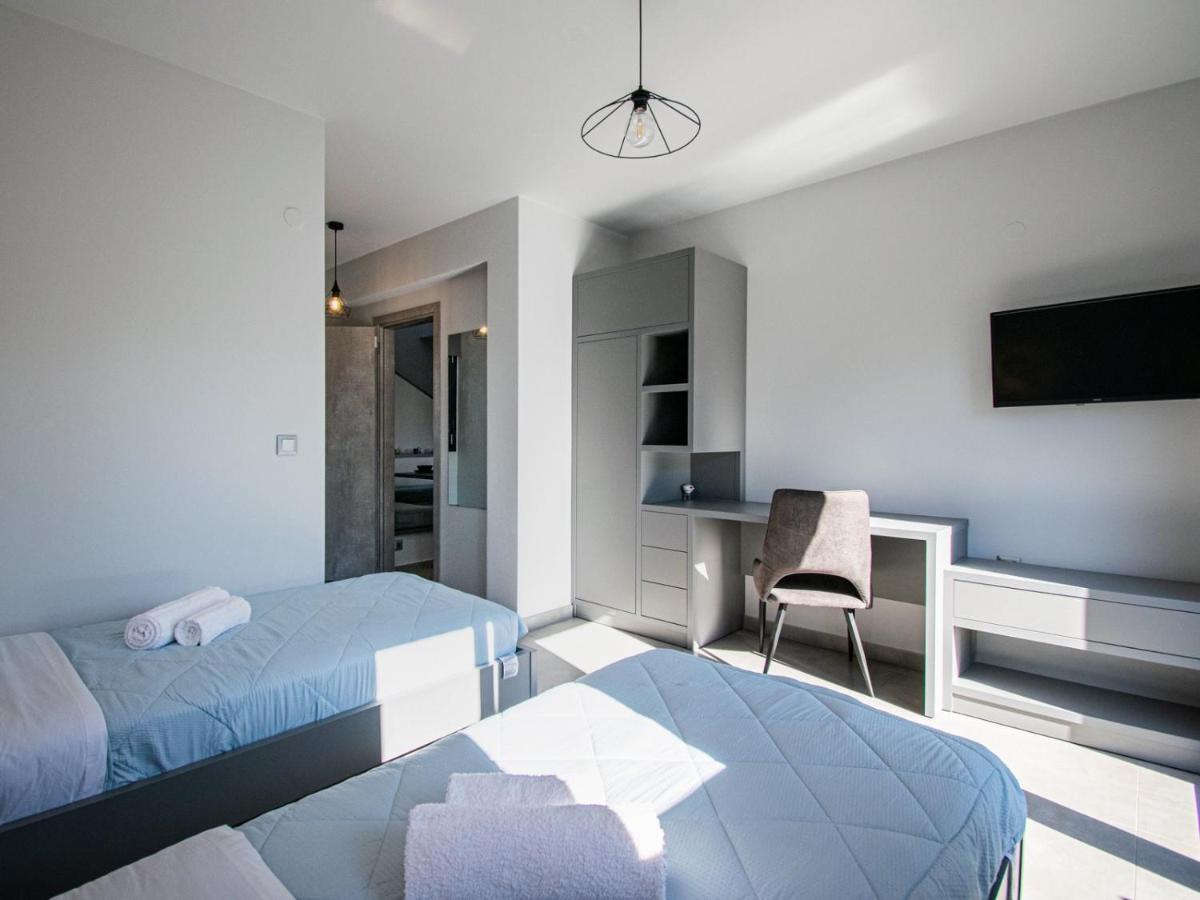 Theasea Luxury Suites - Kallikrateia Halkidiki Nea Kallikrateia エクステリア 写真